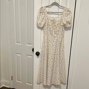 Moonsea Floral Cream Midi Dress sz S